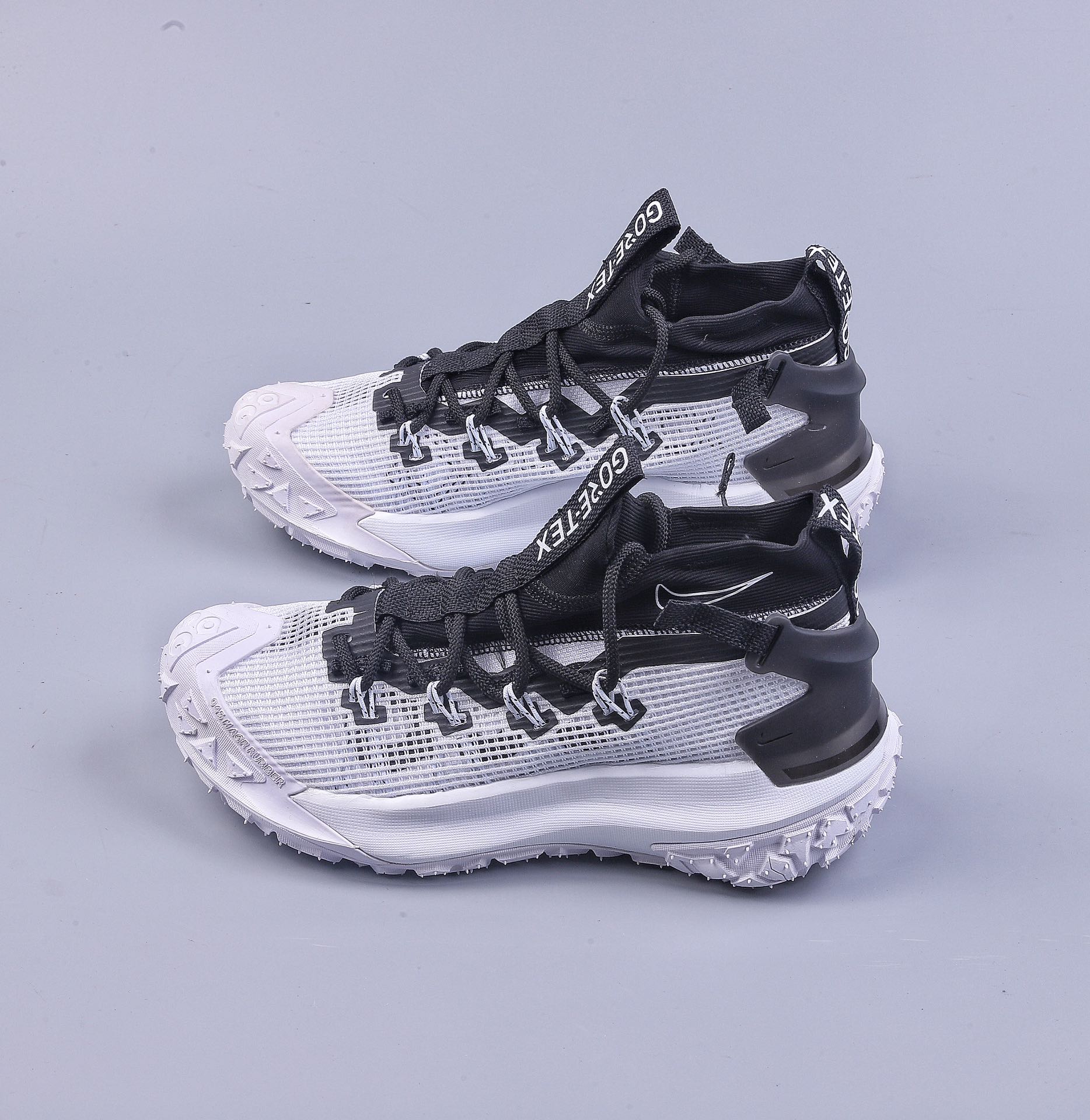 200 Nike ACG Mountain Fly Low “Fossil Stone”  DQ7947-016