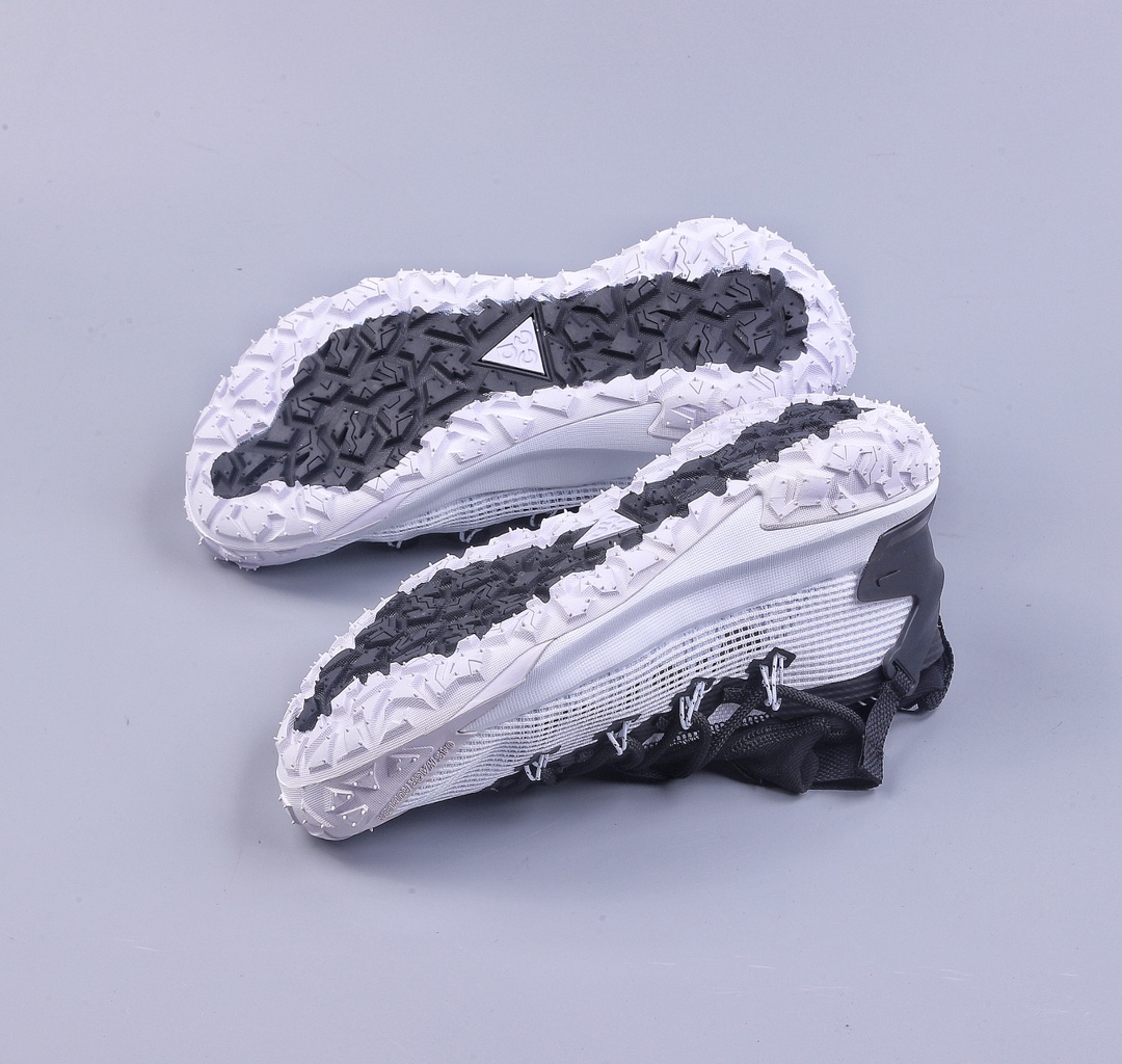 200 Nike ACG Mountain Fly Low “Fossil Stone”  DQ7947-016