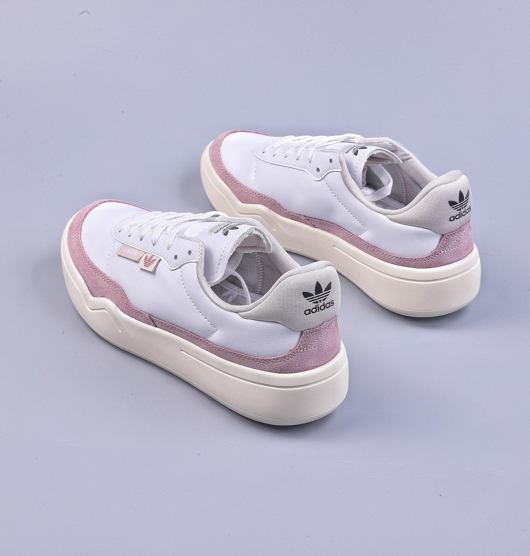 Adidas Originals Her Court W versatile item GX3502