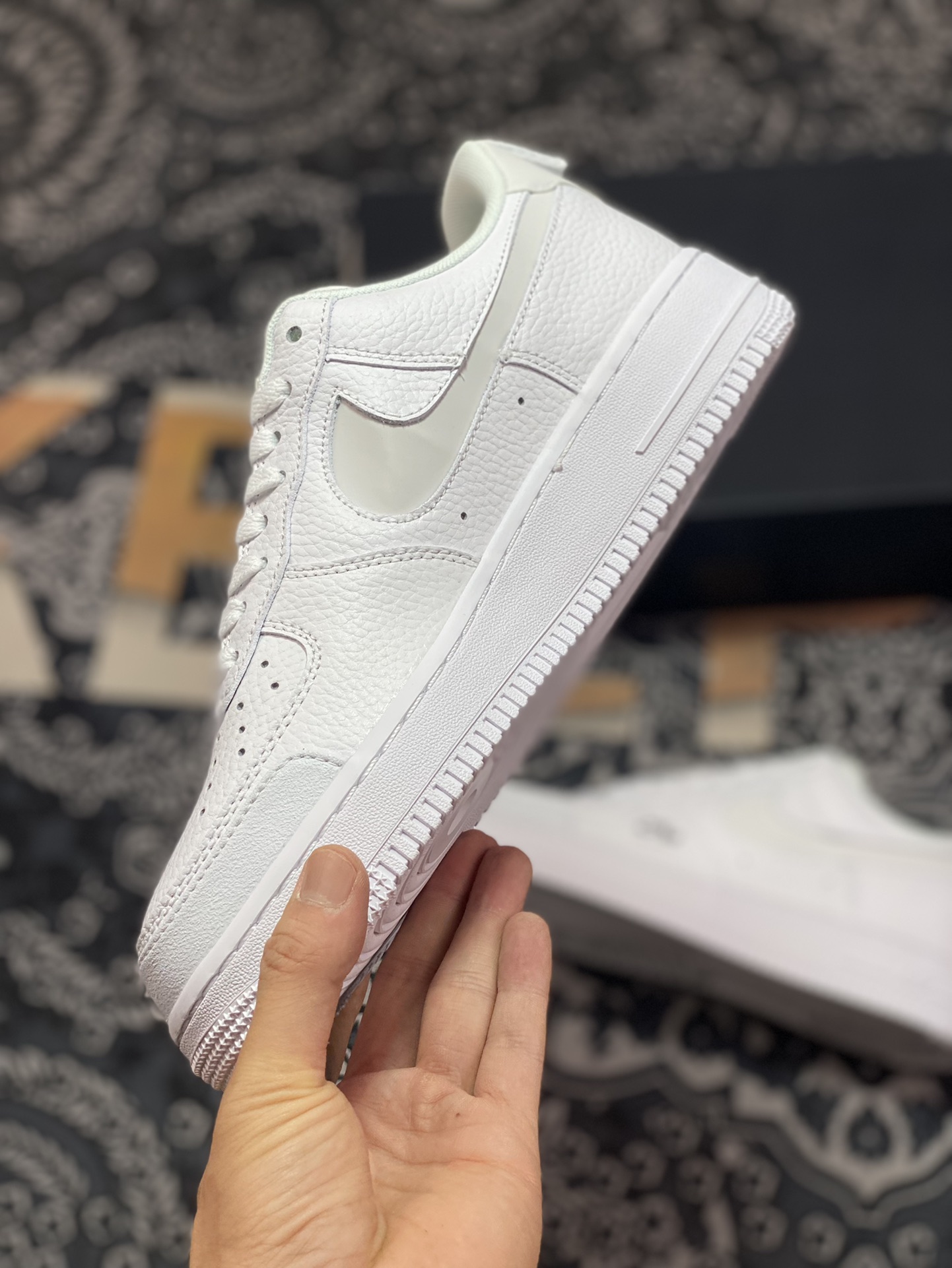 200 Nike Air Force 1 ′07 Low Premium ”White/black”空军一号板鞋“皮革白黑3M钩”CV3039-100