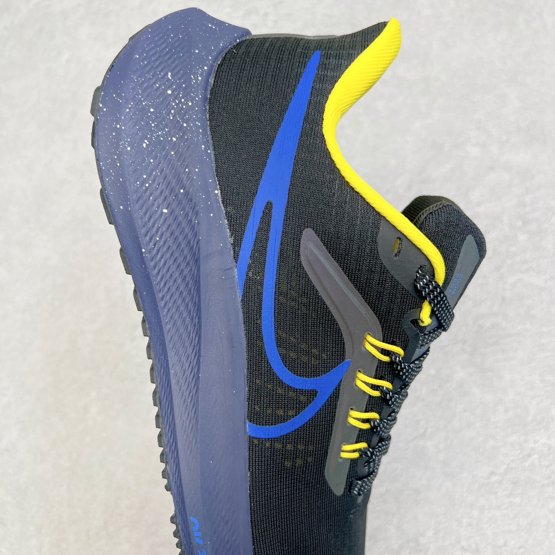 图片[6]-＃长期补货 超级跑量神器 NK Zoom Pegasus 39 登月39代系列 网纱透气缓震疾速跑鞋 中底内置Zoom Air 气垫 假一赔十 工厂个位数利润 淡季生产只为养工人 焕新升级 助力攻克湿滑的跑步征程 外底设计结合凹槽 铸就非凡抓地力 粘性橡胶助力提供非凡抓地力 合成材质与织物包覆双足 营造如袜子般透气舒适的穿着体验 传统鞋带系统易于调节 塑就个性化贴合体验 尺码：36 36.5 37.5 38 38.5 39 40 40.5 41 42 42.5 43 44 44.5 45-选品中心