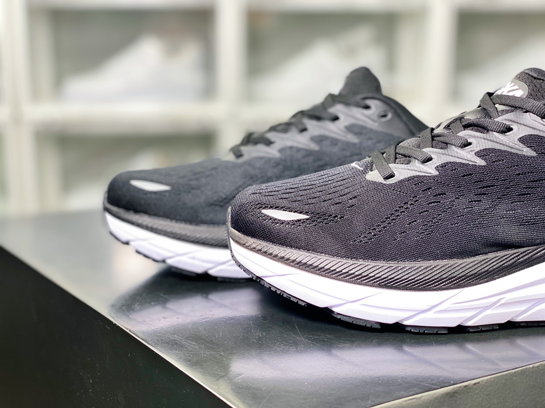 HOKA ONE ONE Bondi 8 Low series low-cut thick-soled lightweight casual sports jogging shoes ”Mesh black and white LOGO” 1127952/BWHF