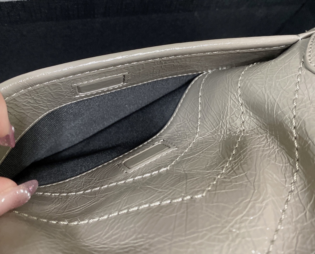 Saint Laurent Haute Couture Classic Luxury Handbag Shoulder Crossbody 8