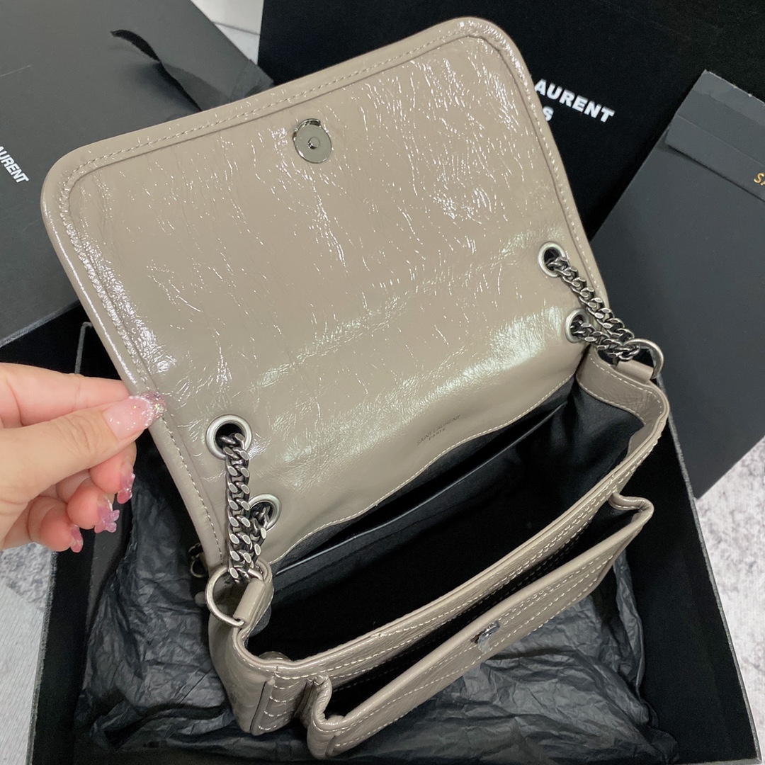 Saint Laurent Haute Couture Classic Luxury Handbag Shoulder Crossbody 9