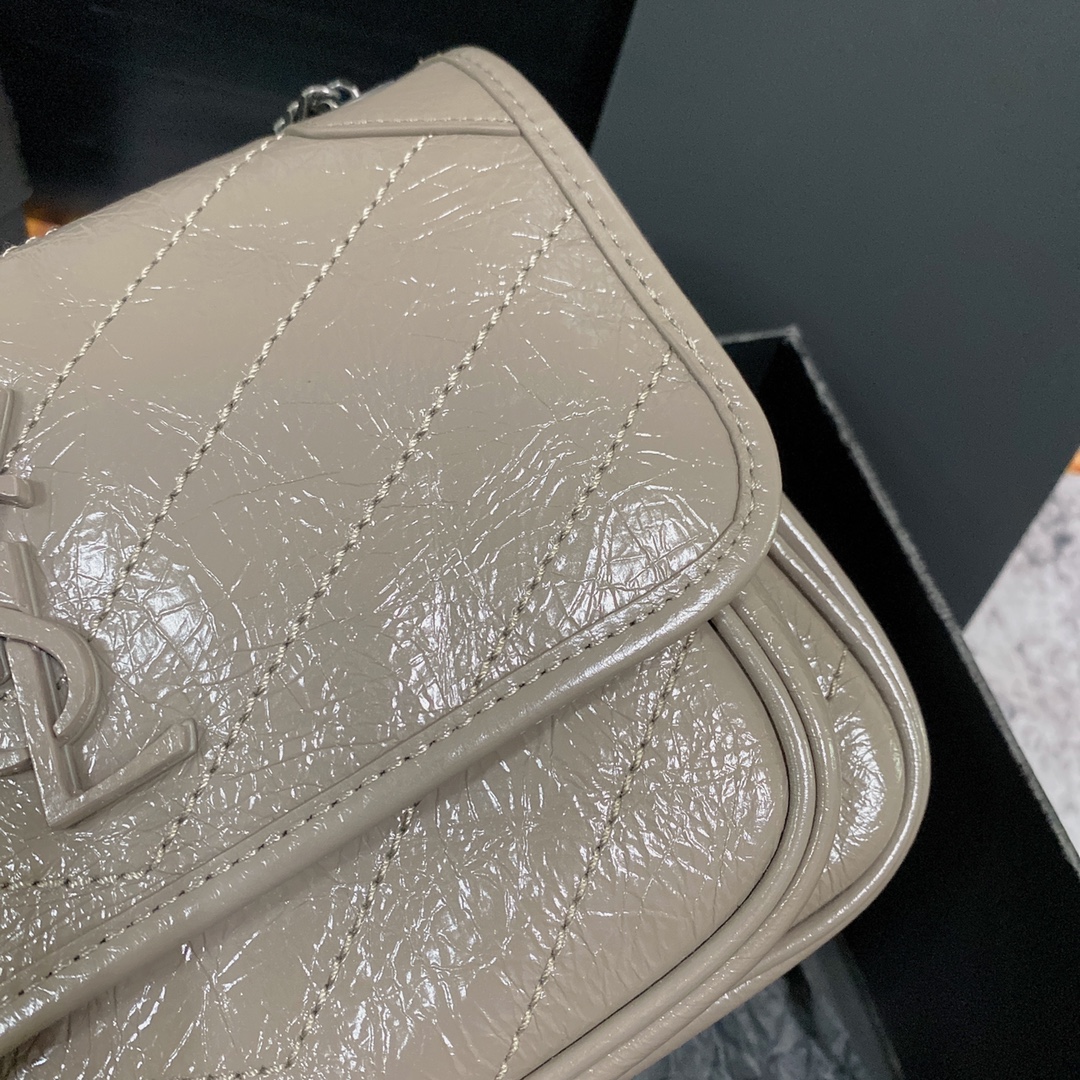 Saint Laurent Haute Couture Classic Luxury Handbag Shoulder Crossbody 7