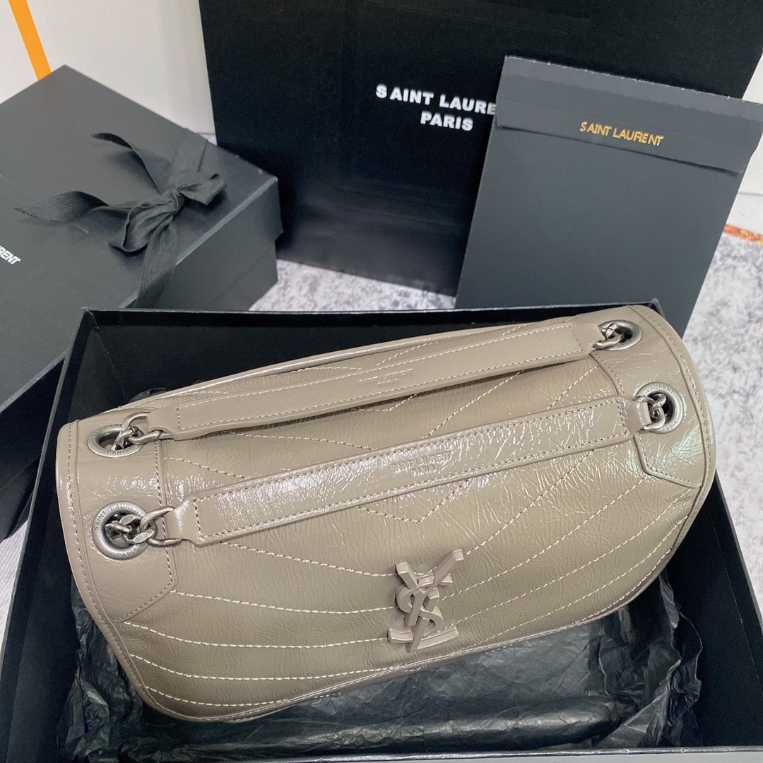 Saint Laurent Haute Couture Classic Luxury Handbag Shoulder Crossbody 3