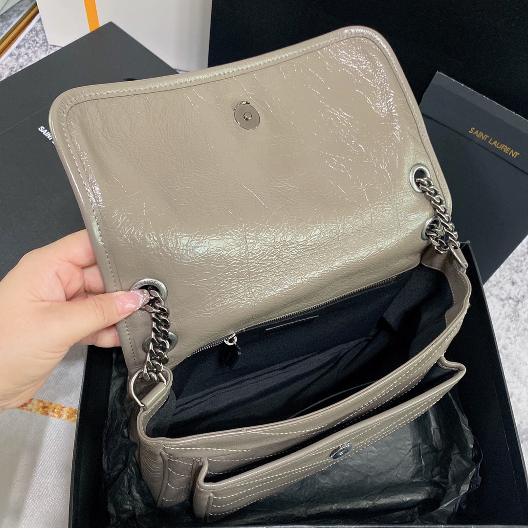 Saint Laurent Haute Couture Classic Luxury Handbag Shoulder Crossbody 9