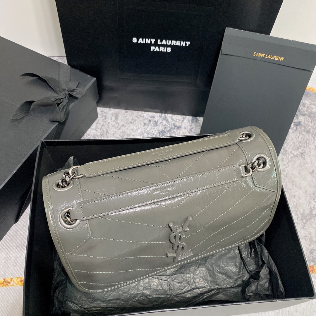 Saint Laurent Haute Couture Classic Luxury Handbag Shoulder Crossbody 3