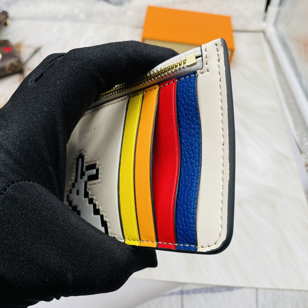 Leather Card Holder - Slim Profile in Pocket Leather card holder slim profile in pocket
