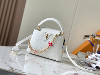 Louis Vuitton LV Capucines Bags Handbags White Taurillon Chains M20845
