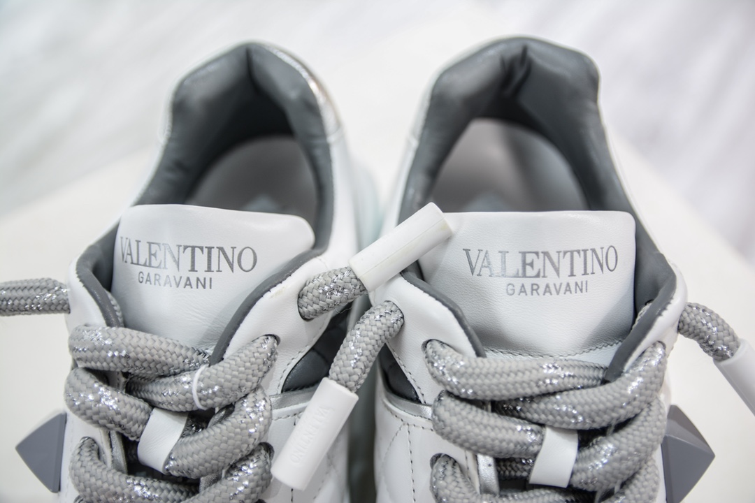 T Valentino Valentino new casual shoes 2023 latest model