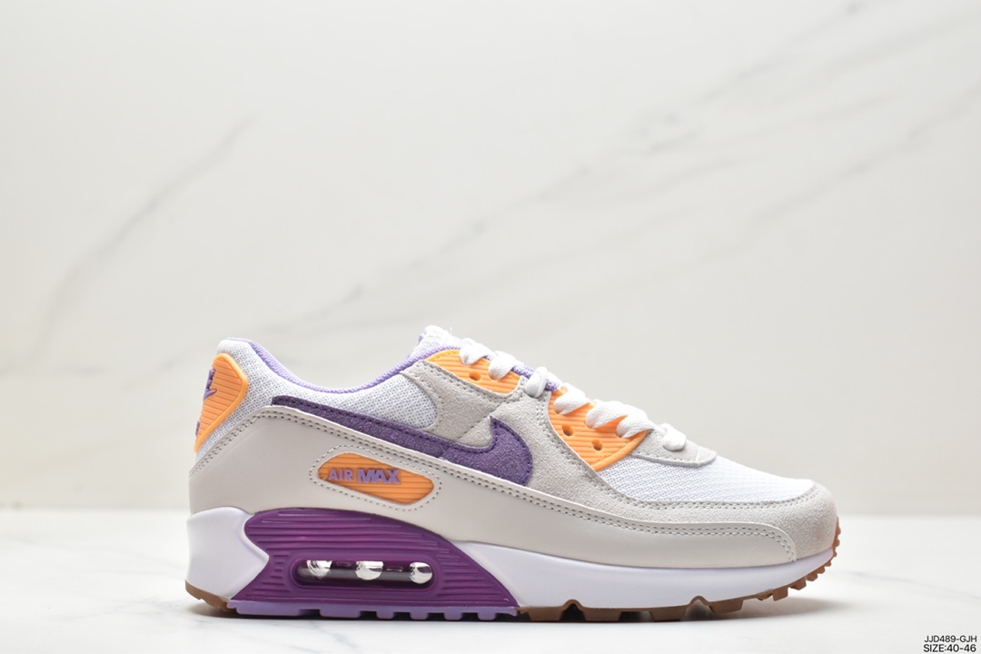 130 耐克Nike Air Max 90 经典复古小气垫缓震跑鞋 鞋面由皮和革织物打造，犀利的条线打造出酷劲十的足视觉效果 网布鞋增面强透气性，穿着为极舒适 经可典视气垫醒目依旧，而脚感更是十软足弹 FJ4824-001 码数：如图 ID:JJD093-GJH