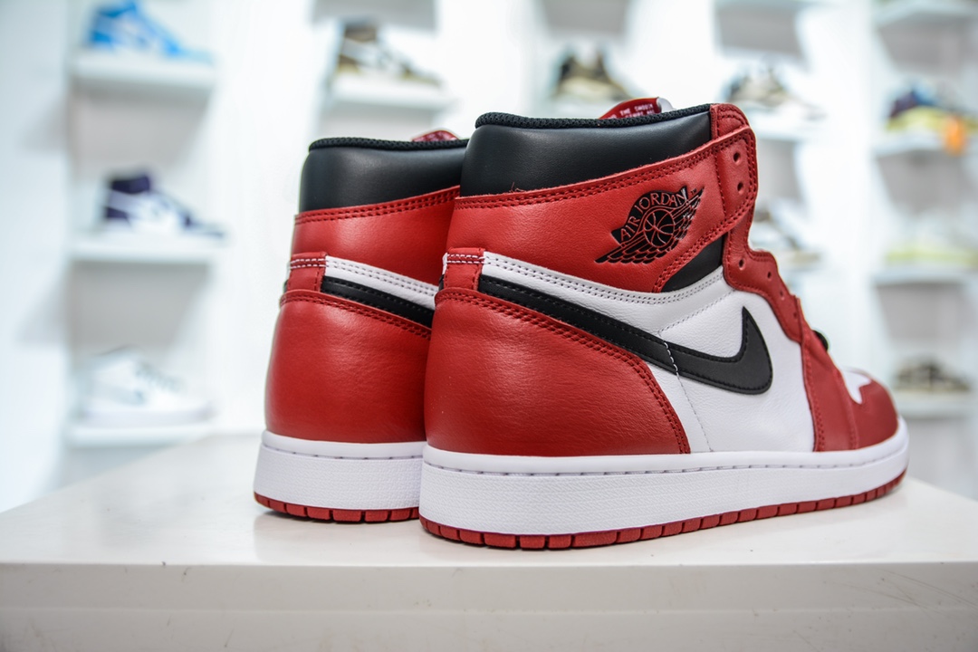 AJ1 high top series Dongguan original channel Chicago color matching shipment 555088-101