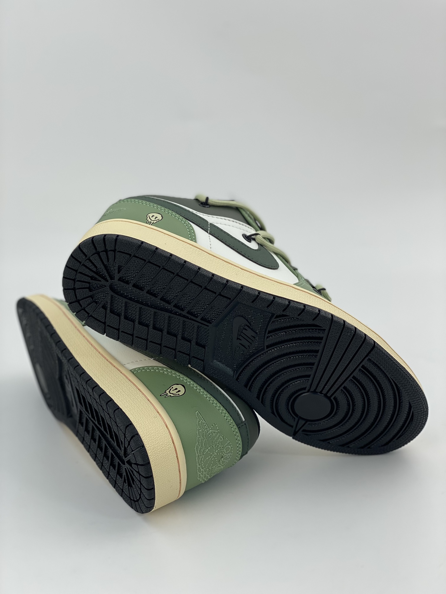 220 Air Jordan 1 Low 白绿绑绳 553558-062