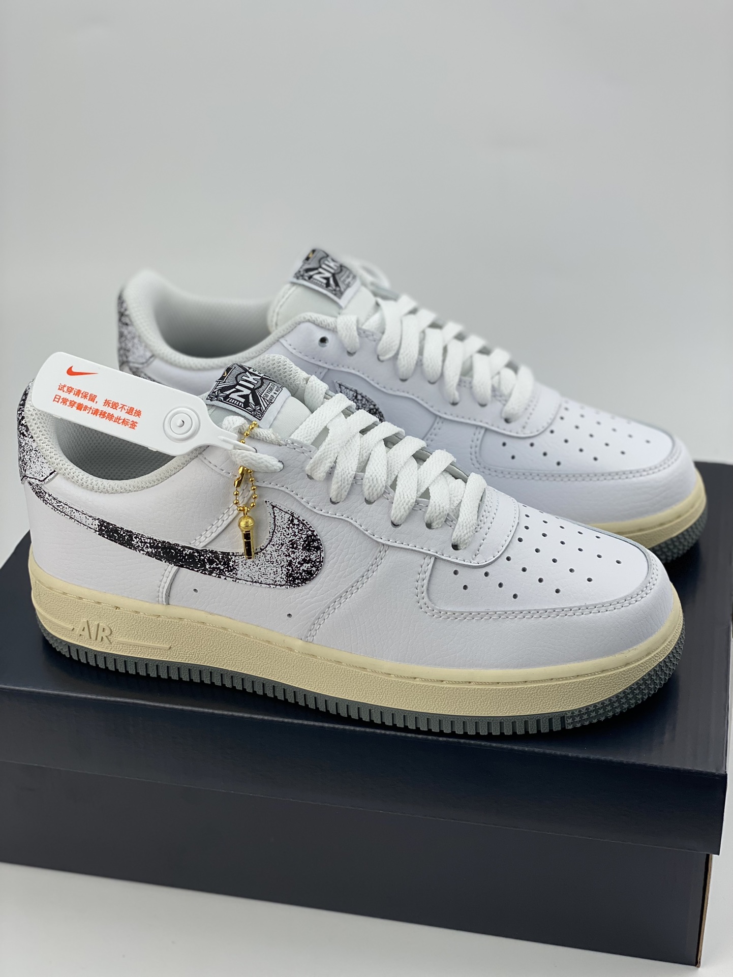 200 Nike Air Force 1 Low 07 白黑银渐变 DV7183-100