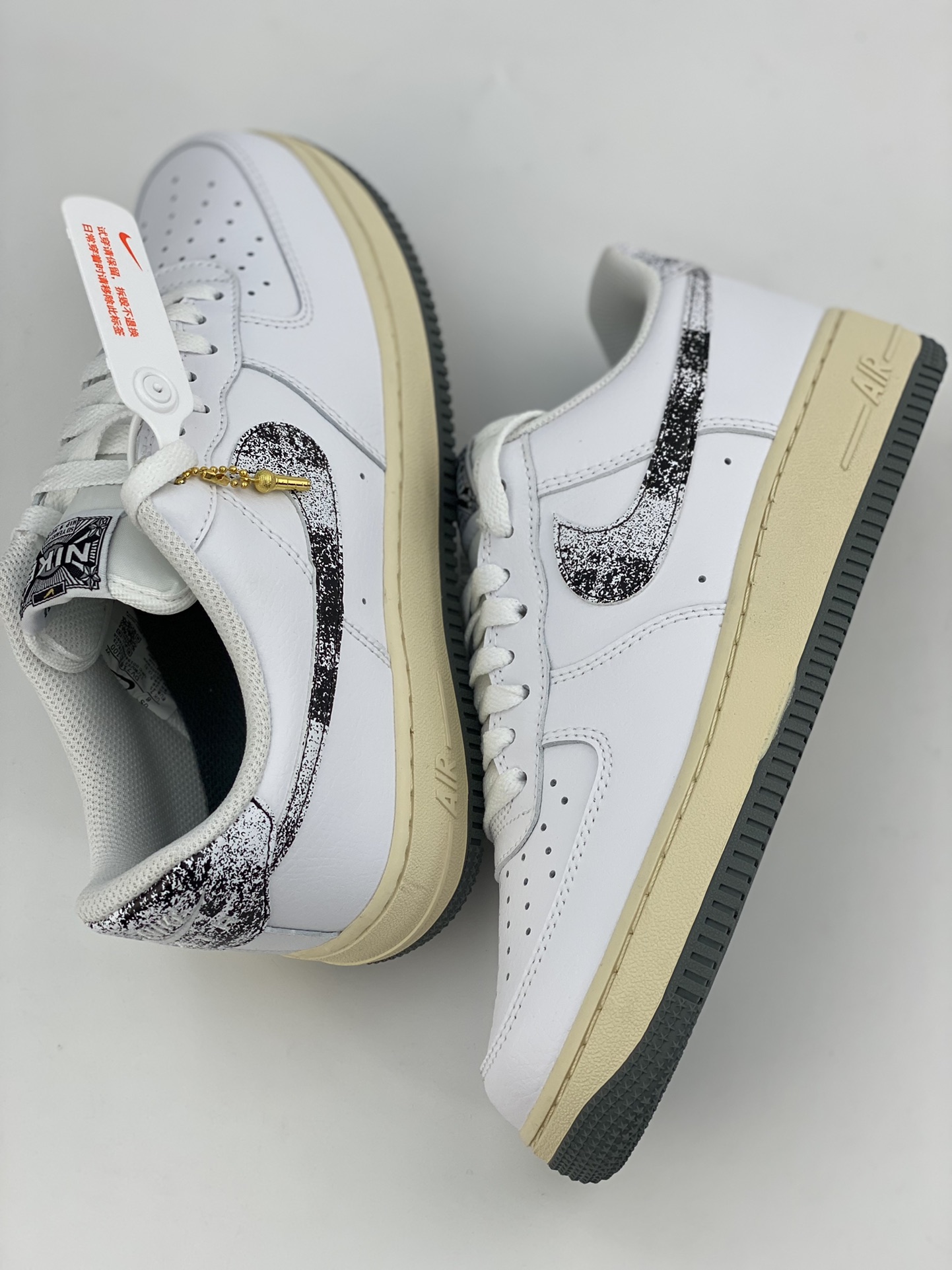 200 Nike Air Force 1 Low 07 白黑银渐变 DV7183-100