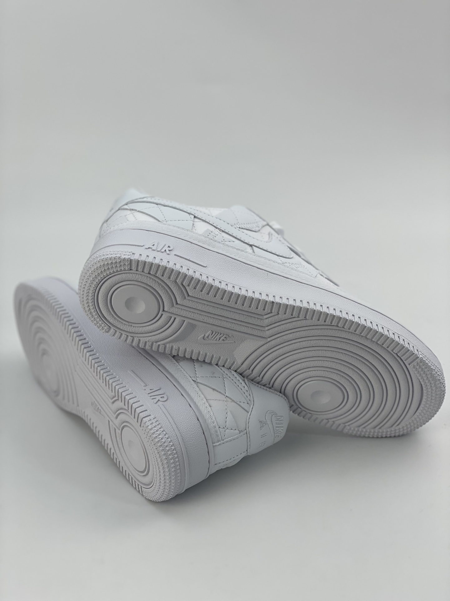 240 Nike Air Force 1 Low 07 全白碎布 DZ3674-100