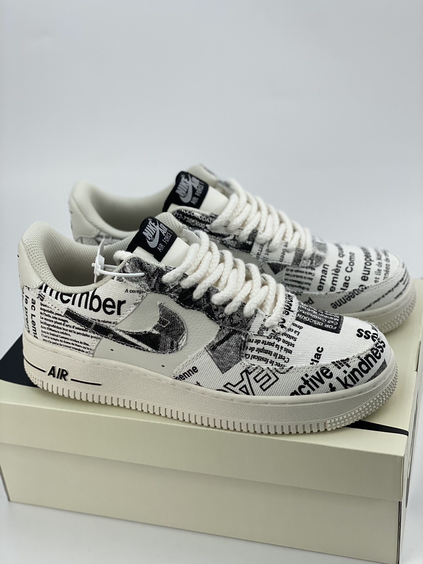 240 Nike Air Force 1 Low 07 白黑电影海报 FB0607-033