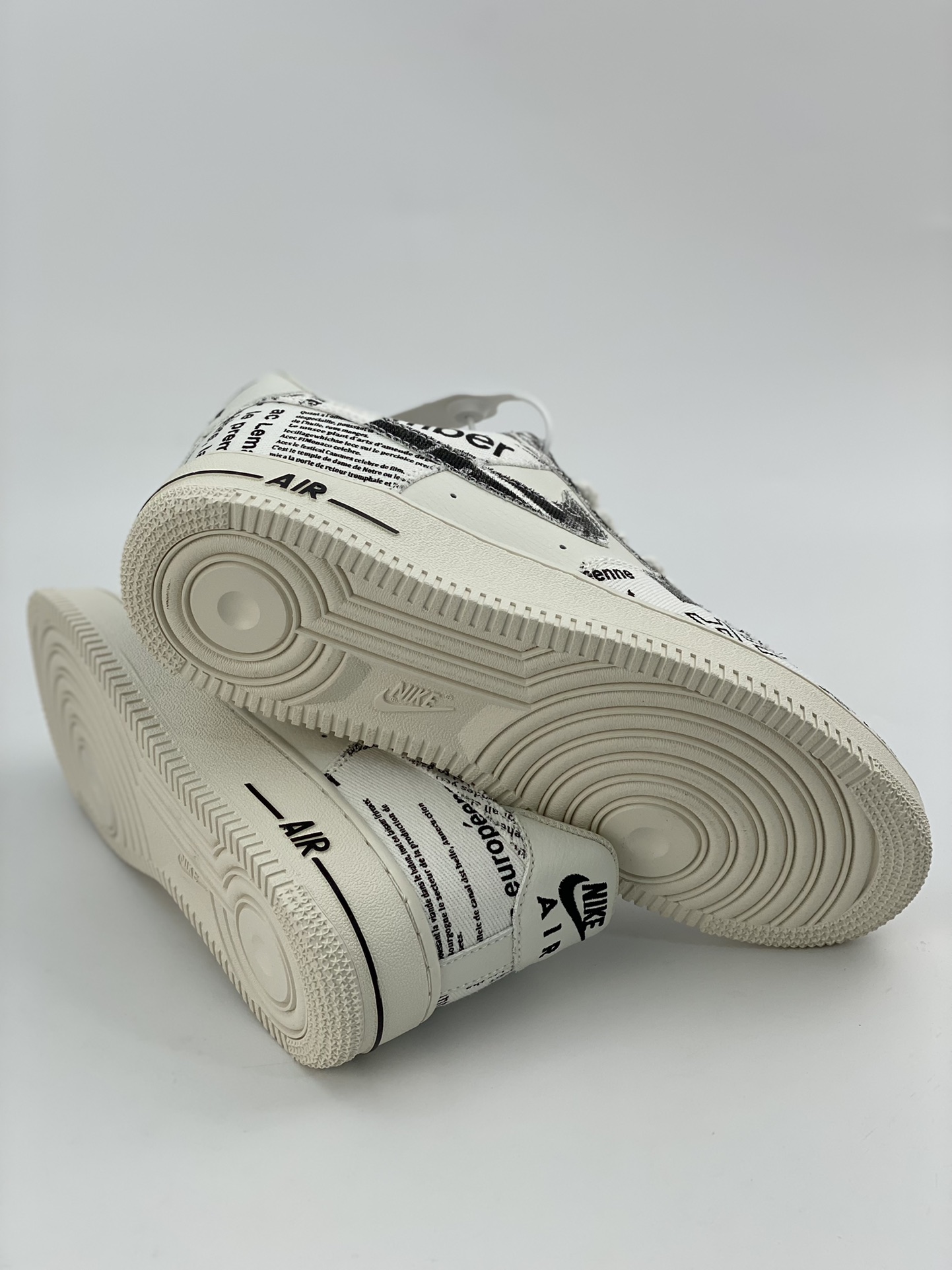 240 Nike Air Force 1 Low 07 白黑电影海报 FB0607-033