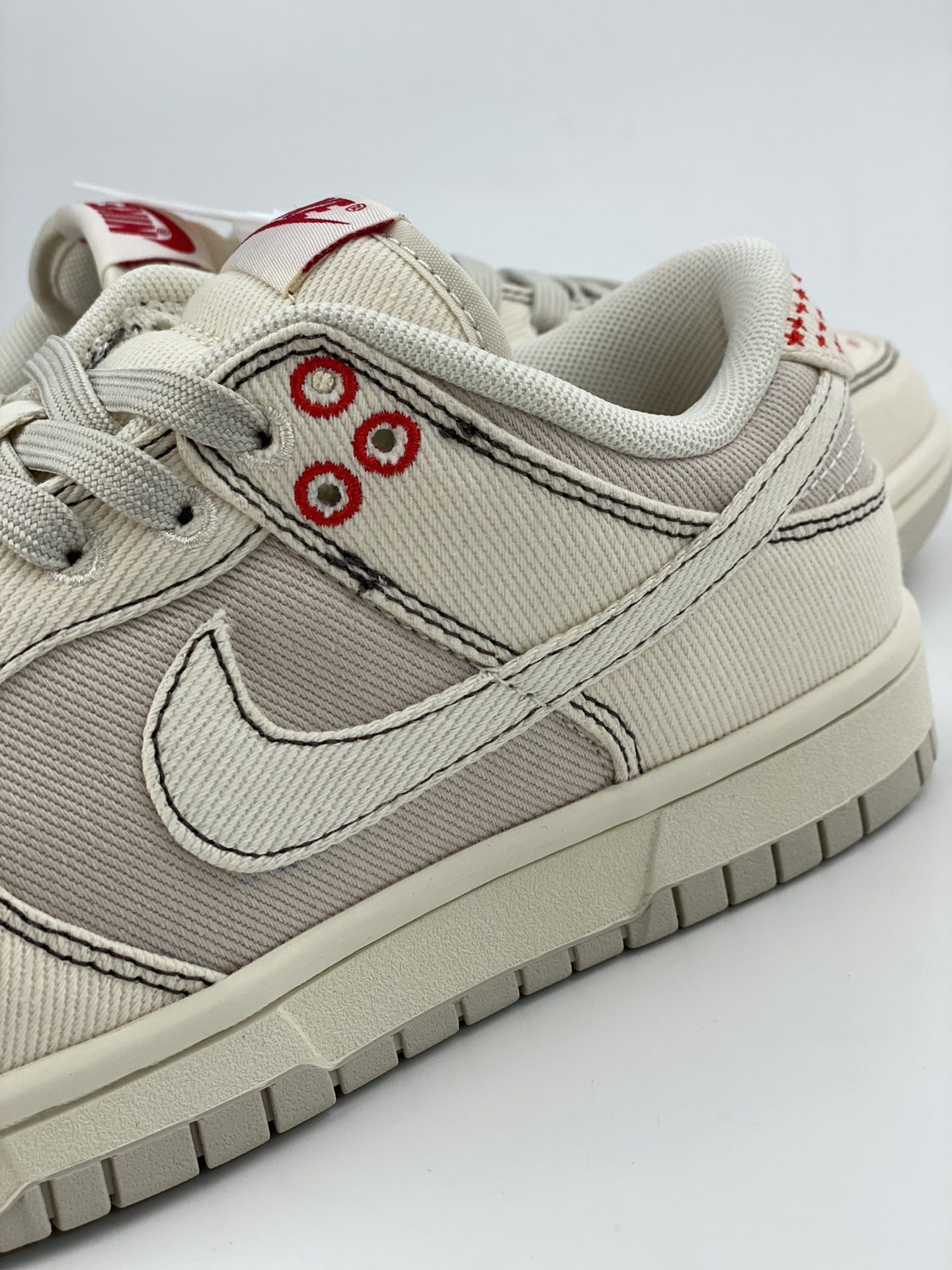 220 NIKE SB Dunk Low 丹宁白红满天星 DV0834-100