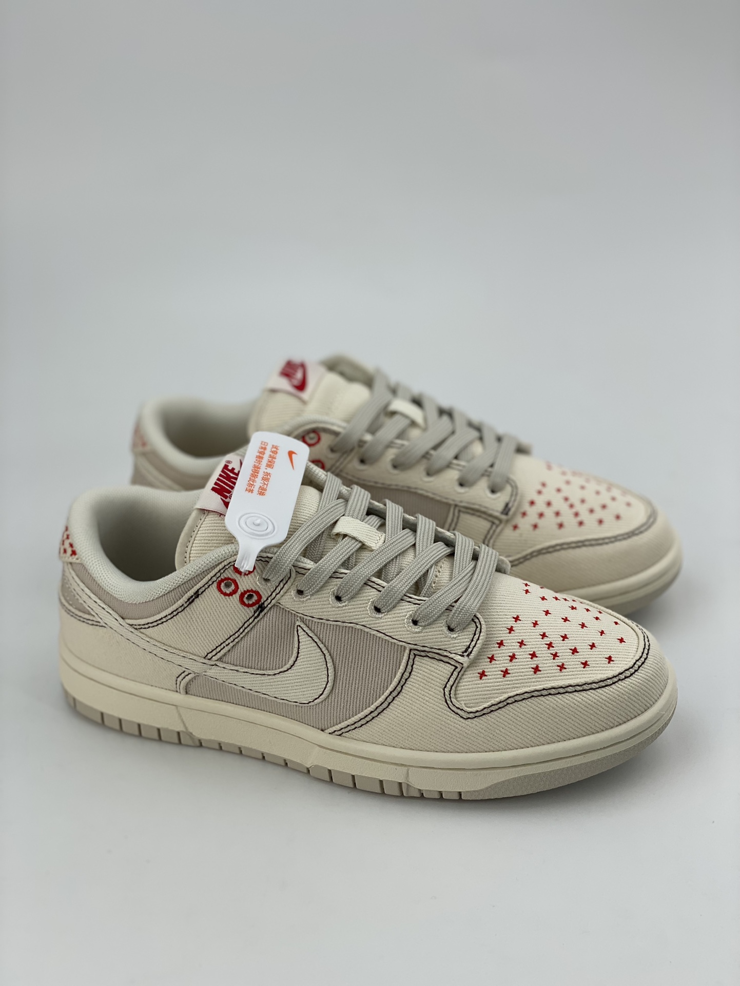 220 NIKE SB Dunk Low 丹宁白红满天星 DV0834-100