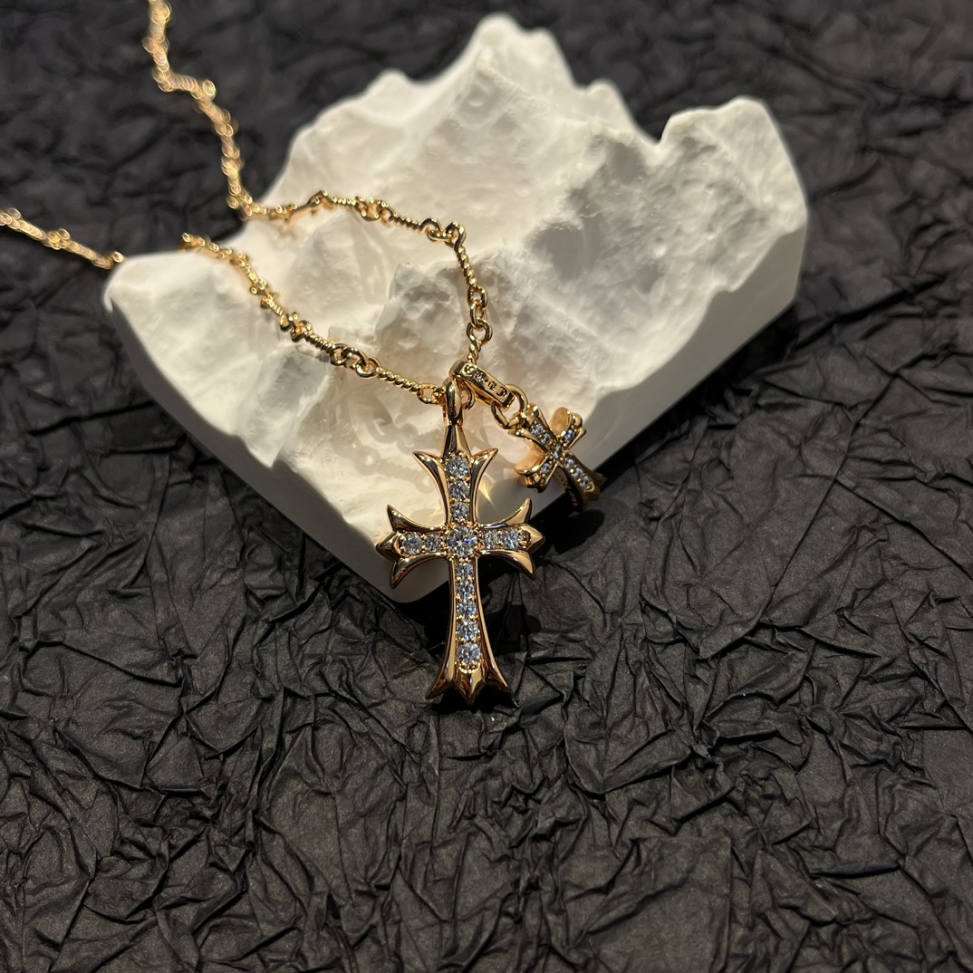 Chrome Hearts 𝐂𝐡𝐫𝐨𝐦𝐞 𝐡𝐞𝐚𝐫𝐭𝐬克罗心