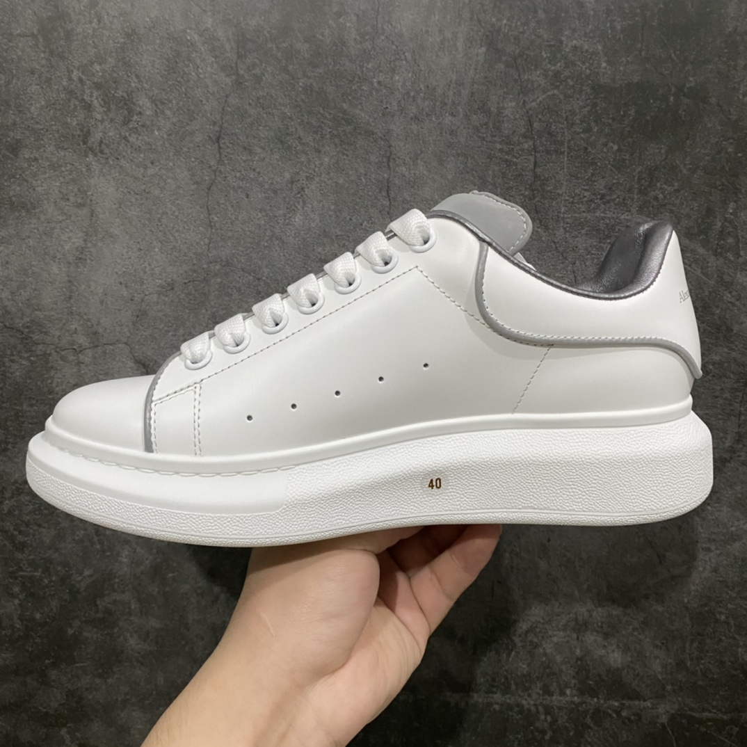 Alexander McQueen/Alexander McQueen platform shoes thick sole heightening white shoes reflective white gray