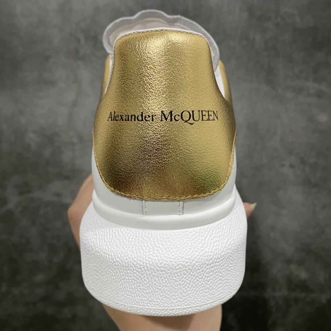 Alexander McQueen/Alexander McQueen platform shoes thick sole heightening white shoes gold tail