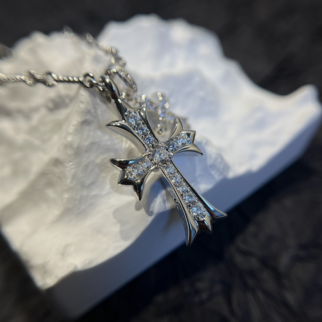 Chrome Hearts 𝐂𝐡𝐫𝐨𝐦𝐞 𝐡𝐞𝐚𝐫𝐭𝐬克罗心