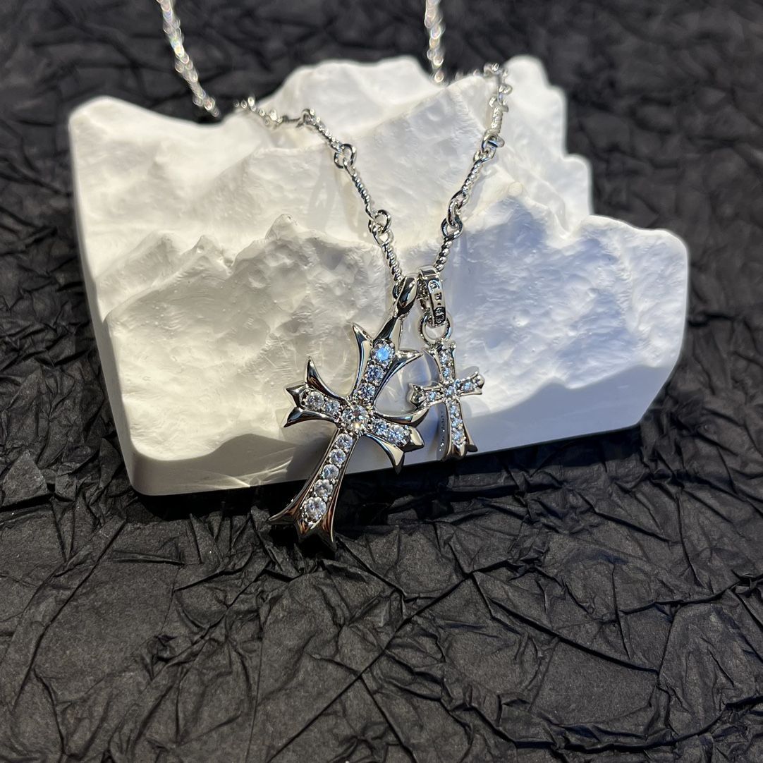 Chrome Hearts 𝐂𝐡𝐫𝐨𝐦𝐞 𝐡𝐞𝐚𝐫𝐭𝐬克罗心