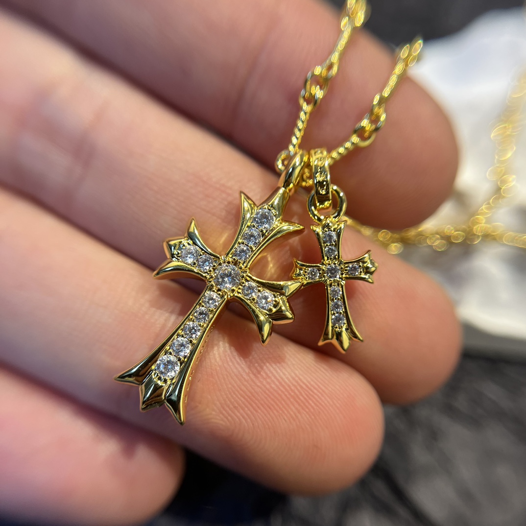 Chrome Hearts 𝐂𝐡𝐫𝐨𝐦𝐞 𝐡𝐞𝐚𝐫𝐭𝐬克罗心