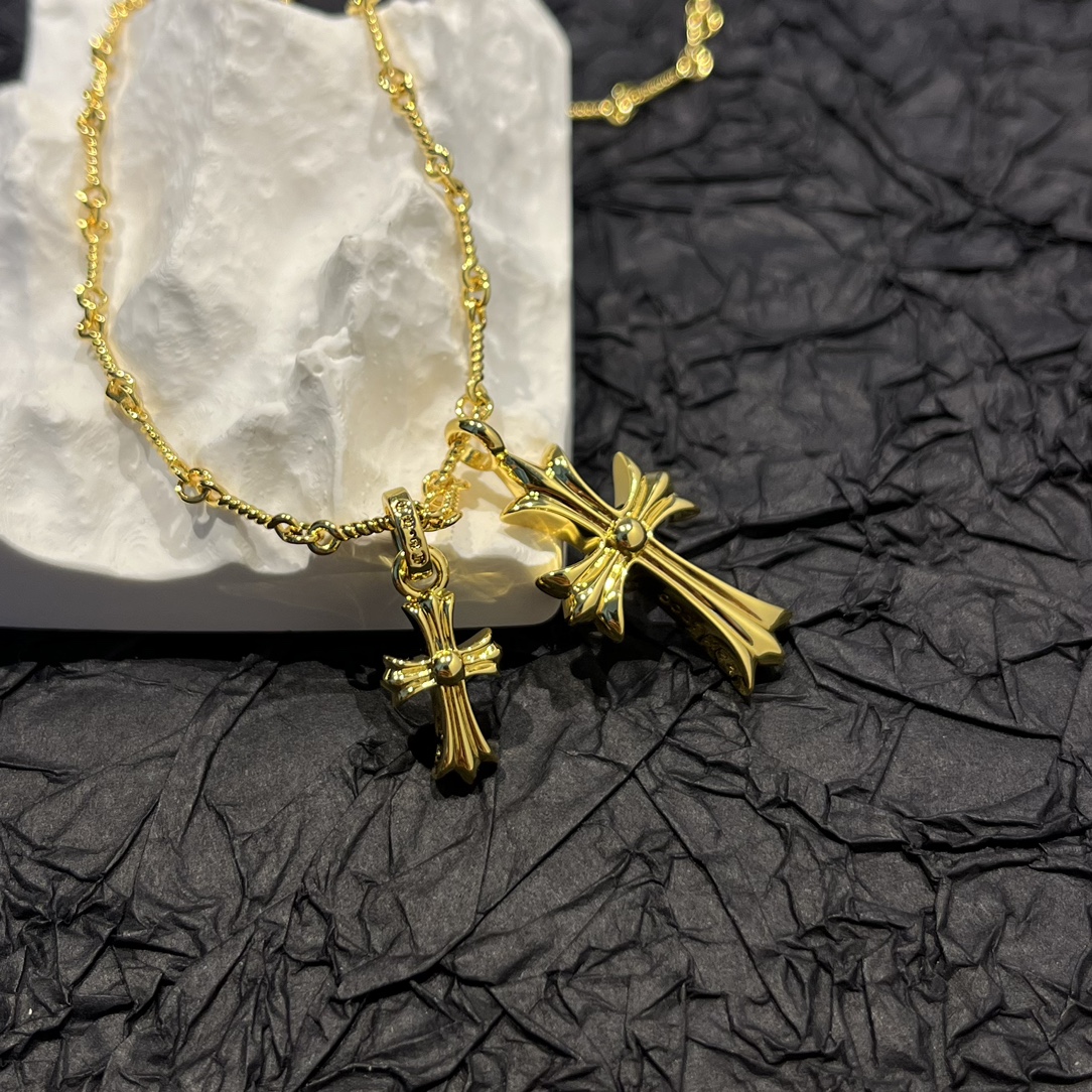 Chrome Hearts 𝐂𝐡𝐫𝐨𝐦𝐞 𝐡𝐞𝐚𝐫𝐭𝐬克罗心