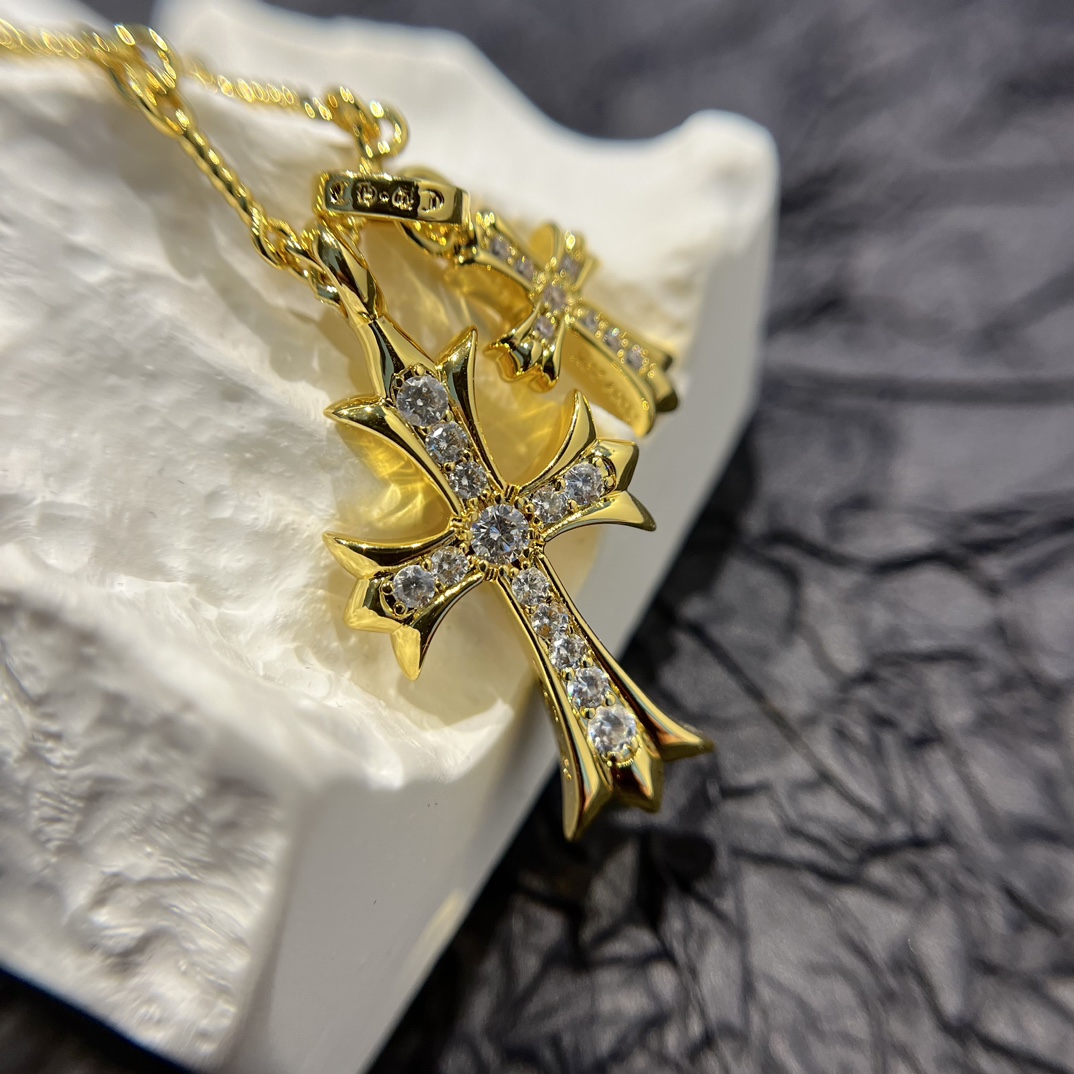 Chrome Hearts 𝐂𝐡𝐫𝐨𝐦𝐞 𝐡𝐞𝐚𝐫𝐭𝐬克罗心