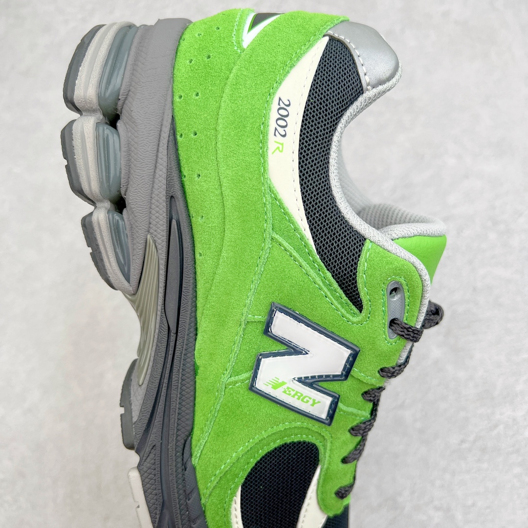 图片[6]-💰240 ＃M纯原 新百伦NB New Balance M2002RGZ 黑绿 全套原楦原纸板原厂数据开发 原厂网纱 原装进口翻毛皮料正确绒感卡色 正确中底拉帮中底网布细节 一比一手工擦旧效果 冲裁组合 匠心打造 耗时两个月开发完成 工艺极其复杂难度可想而知 新开独立私模大底 全网唯一正确做旧组合大底 高端零售专供产物 尺码：36 37 37.5 38 38.5 39.5 40 40.5 41.5 42 42.5 43 44 44.5 45 45.5 46.5 47 编码：by3936010-运动鞋