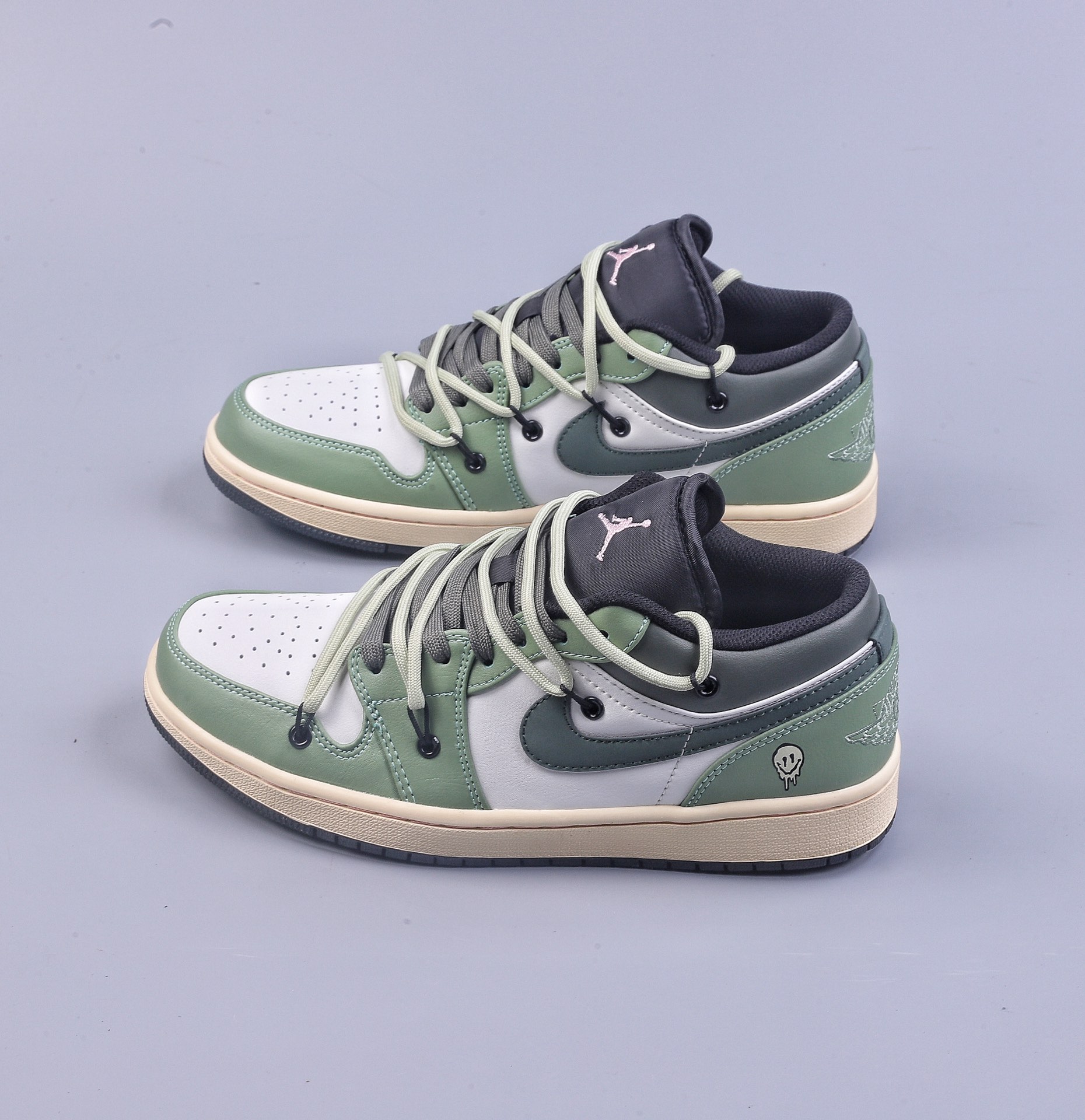 220 外贸 Air Jordan 1 Low 白绿解构 “笑脸骷颅头” AJ1乔1低帮休闲板鞋  553558-062
