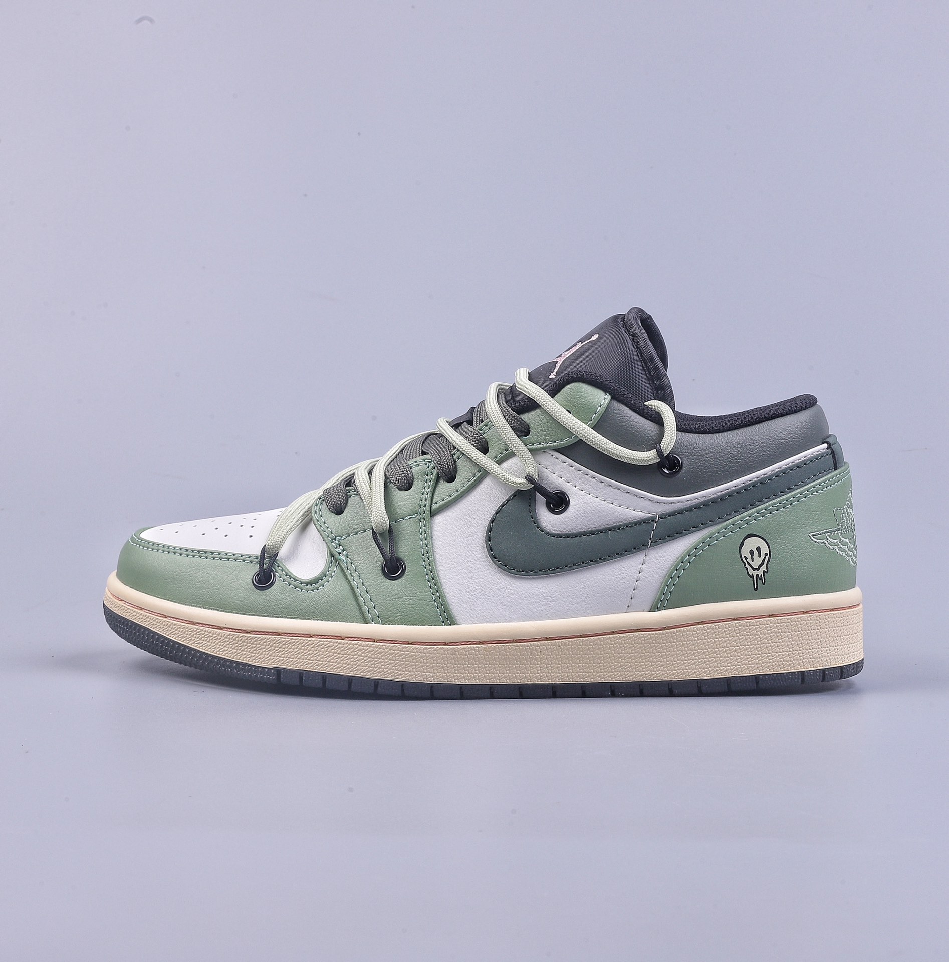 220 外贸 Air Jordan 1 Low 白绿解构 “笑脸骷颅头” AJ1乔1低帮休闲板鞋  553558-062