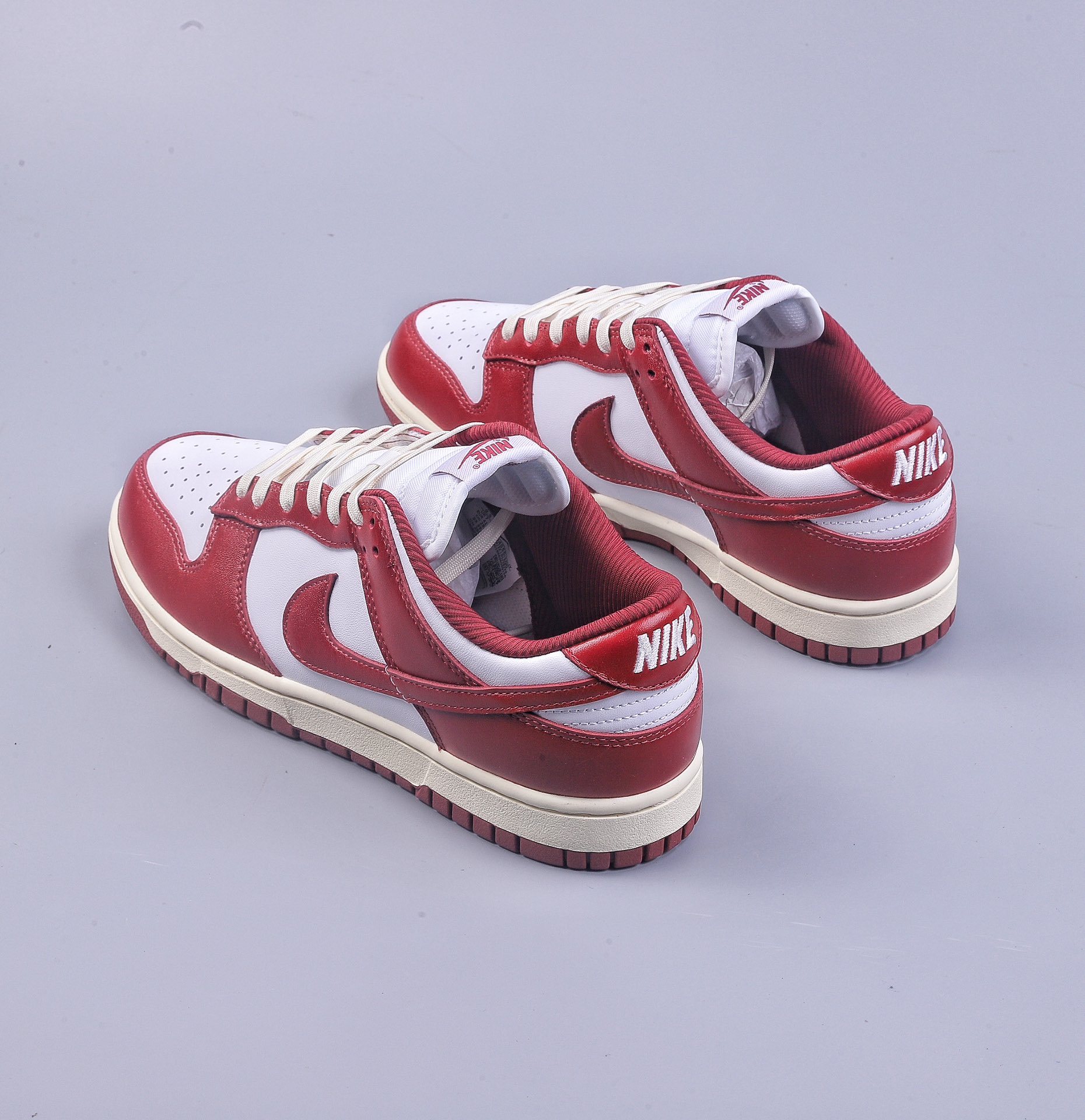 320 S2 Nike DUNK Low 复古酒红 FJ4555-100