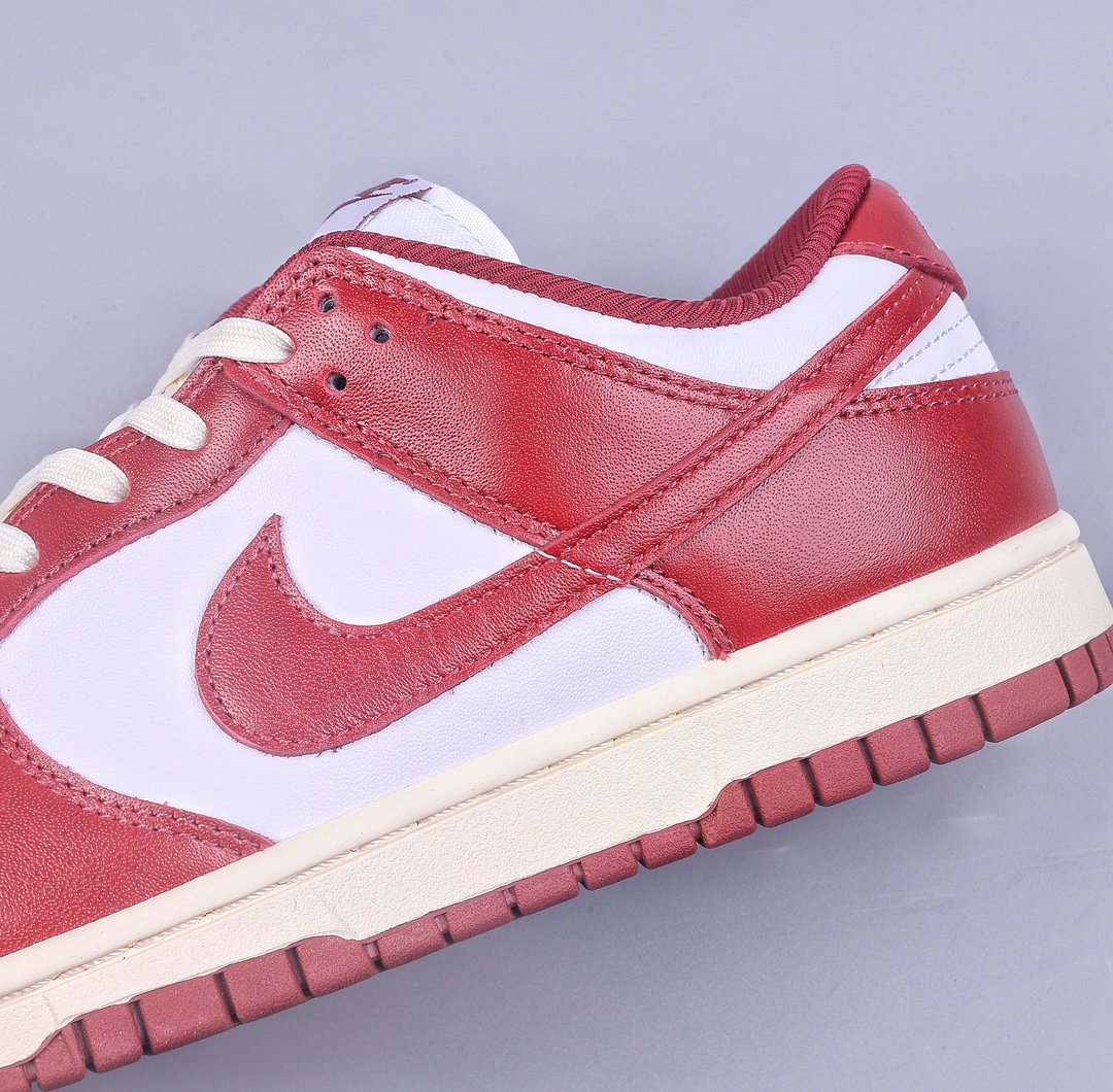 320 S2 Nike DUNK Low 复古酒红 FJ4555-100