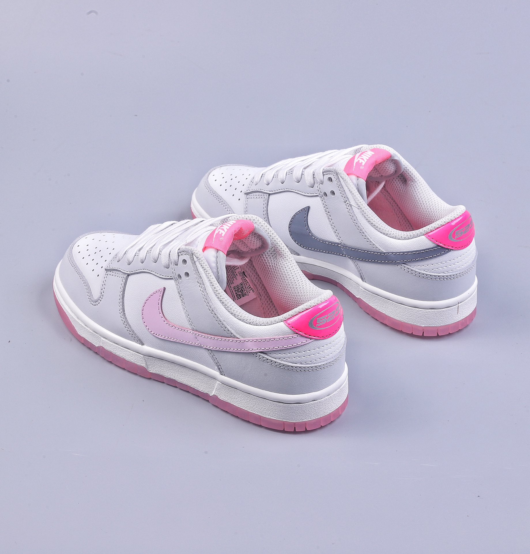 300 01 Nike SB Dunk Low ”520” 情人节限定 SB低帮运动休闲板鞋 FN3451-161