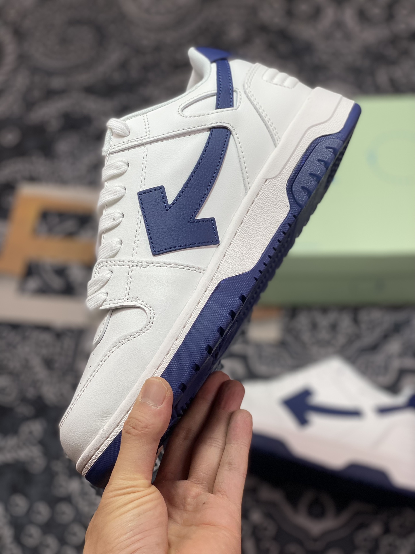 Off-White c/o Virgil Abloh Out Of Office Low-top Leather Sneakers ”OOO” series low-top sneakers ”Leather White Navy Arrow” OMIA189F22LEA0010146