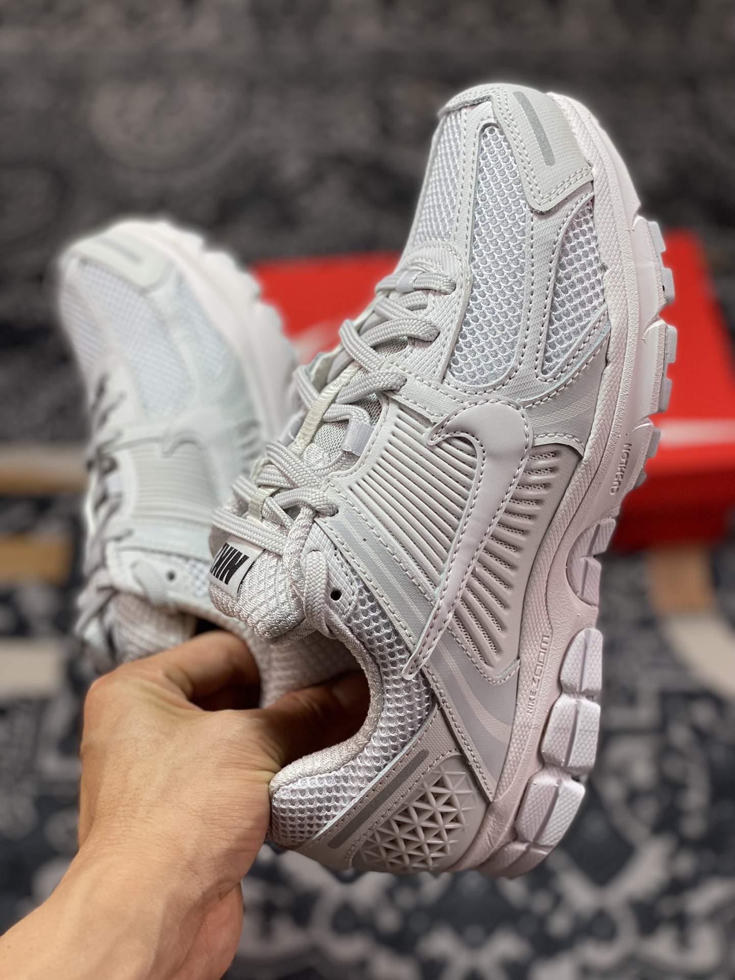 220 Nike Zoom Vomero 5”Vast Grey“佛莫罗5代系列经典复古休闲运动慢跑鞋“墙灰白”BV1358-001