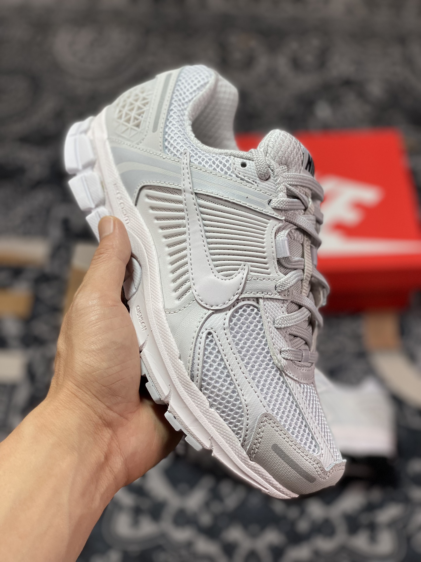 220 Nike Zoom Vomero 5”Vast Grey“佛莫罗5代系列经典复古休闲运动慢跑鞋“墙灰白”BV1358-001