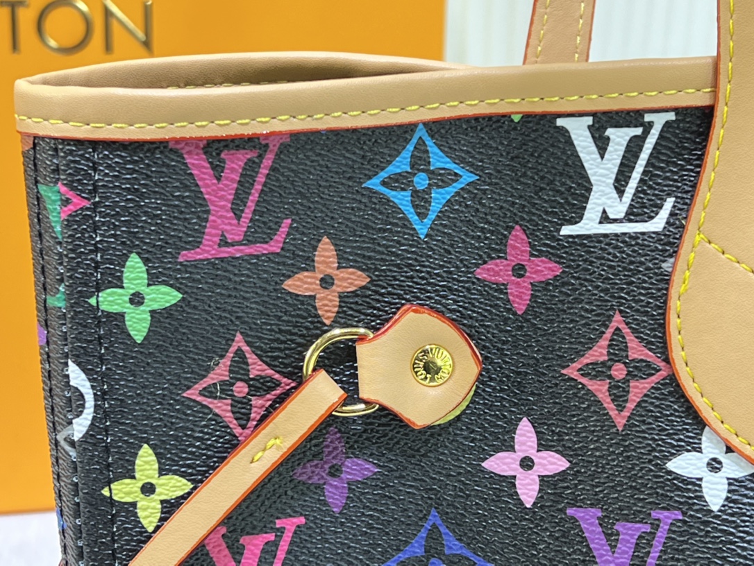 310 M40156 M40995【最新彩色印花】路易威登全新演绎 Neverfull 经典手袋