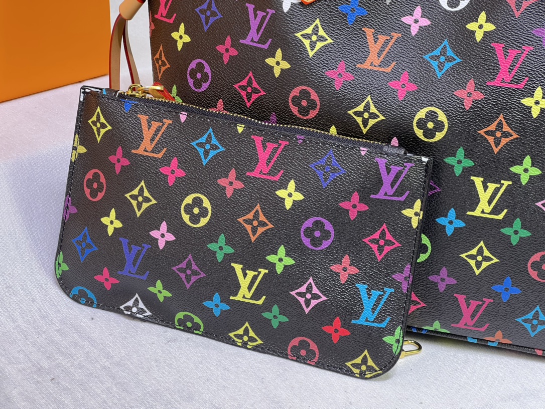 310 M40156 M40995【最新彩色印花】路易威登全新演绎 Neverfull 经典手袋