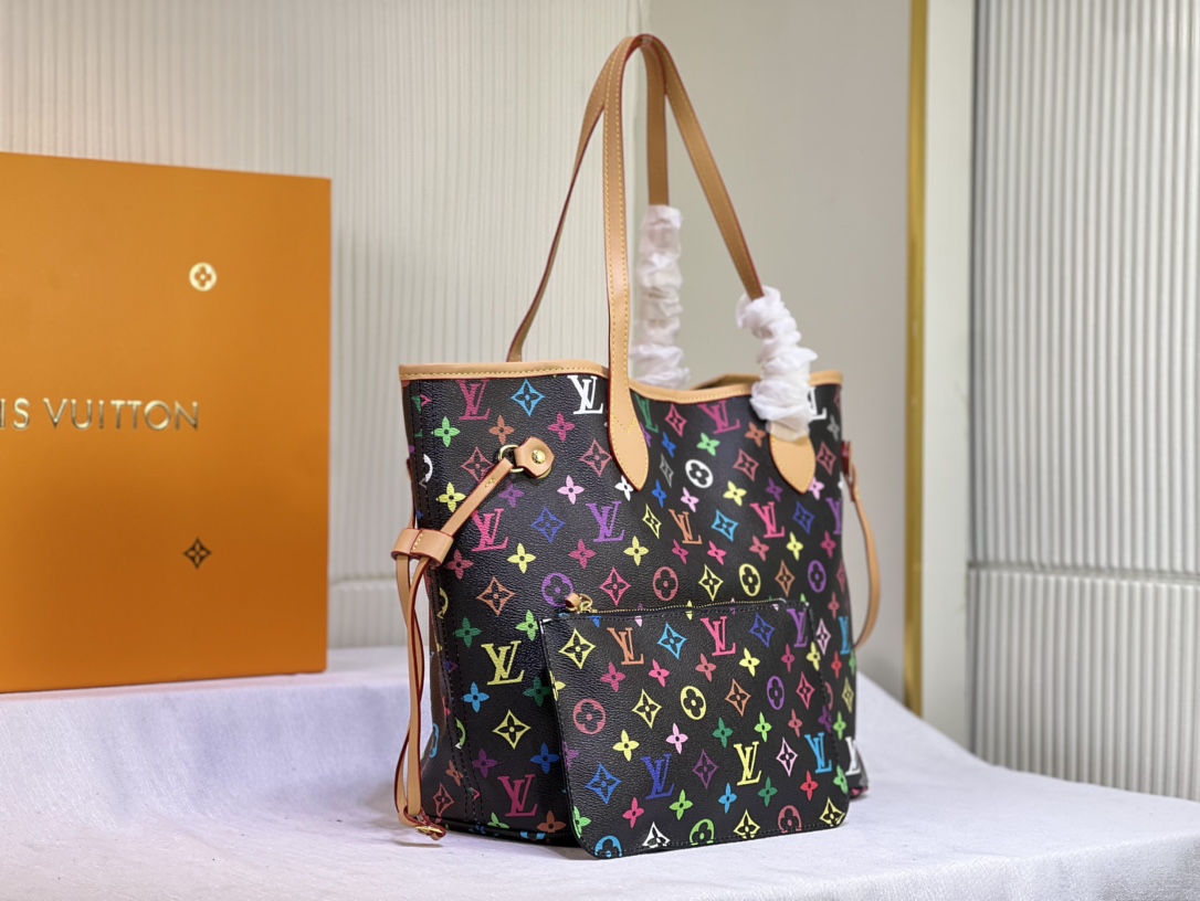 310 M40156 M40995【最新彩色印花】路易威登全新演绎 Neverfull 经典手袋