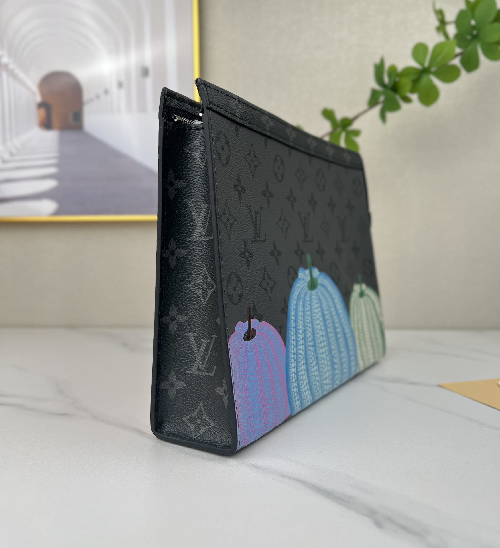 Louis Vuitton Luxury Handbag Collection 3