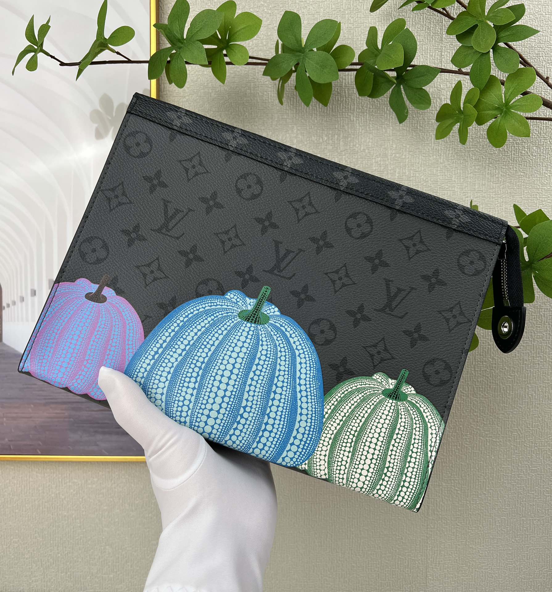 Louis Vuitton Luxury Handbag Collection 7