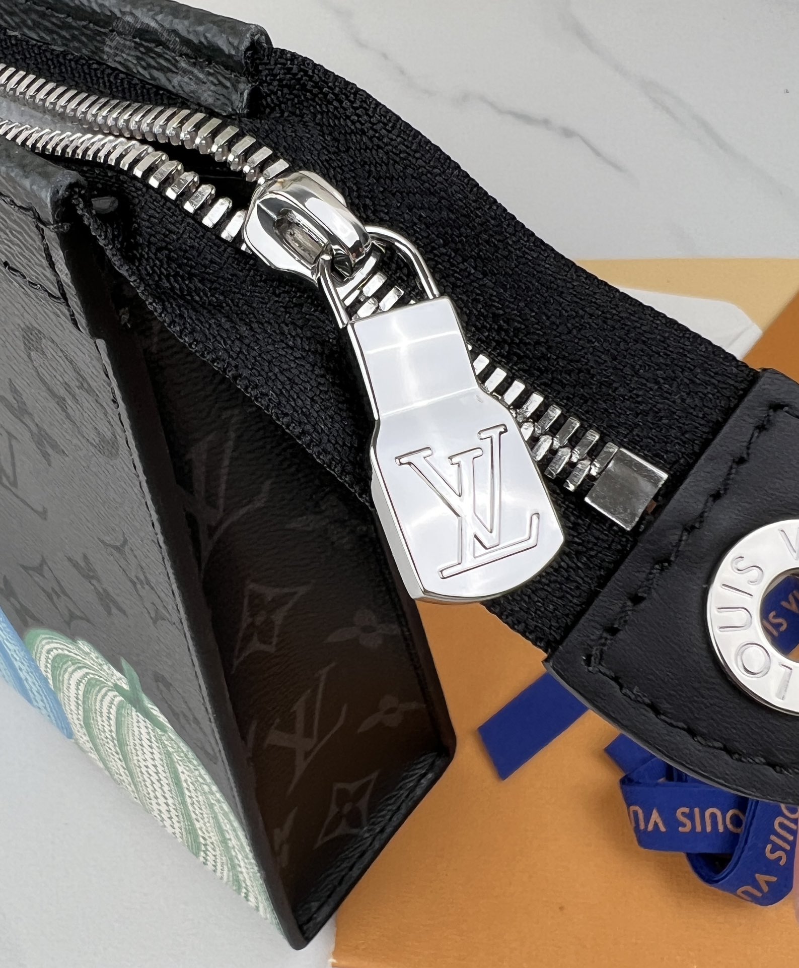 Louis Vuitton Luxury Handbag Collection 6