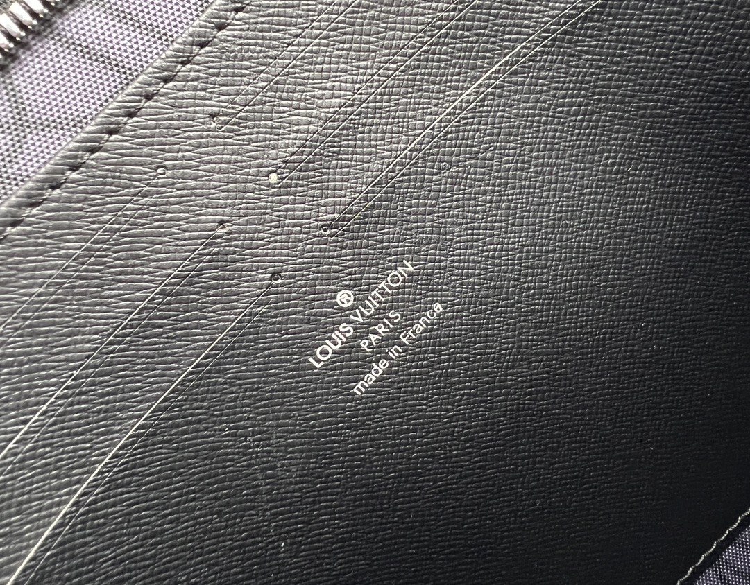 Louis Vuitton Luxury Handbag Collection 9