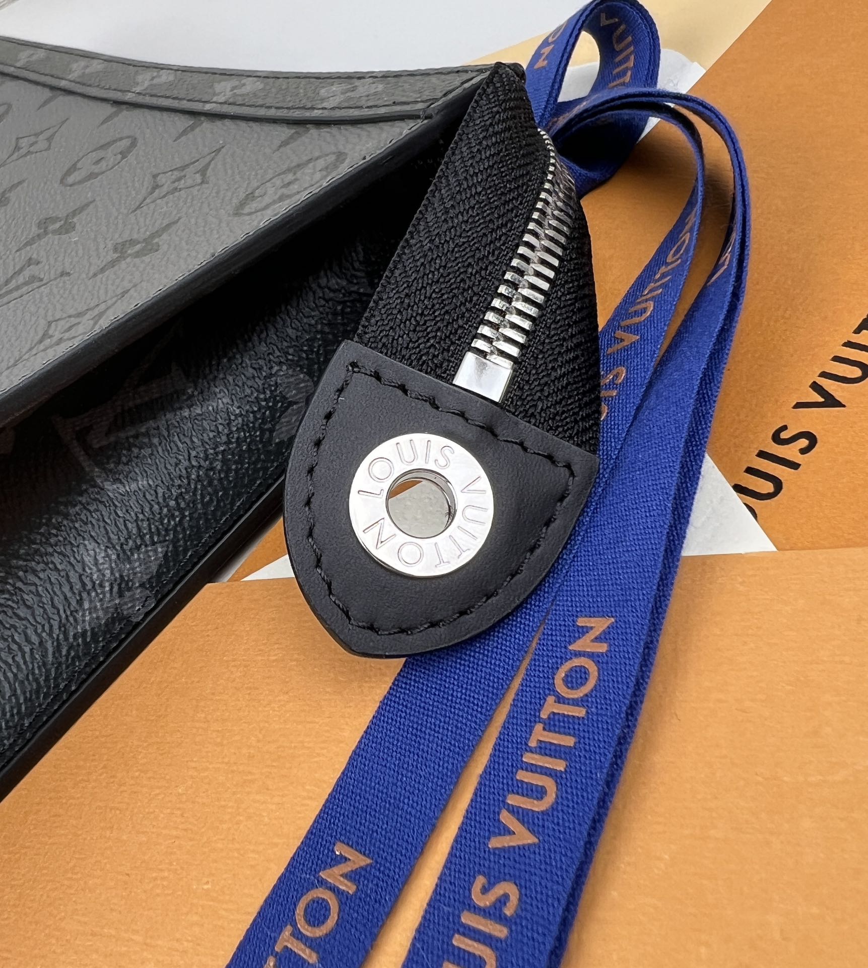 Louis Vuitton Luxury Handbag Collection 5